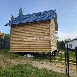 Дом 7,5х7,5 полтора этажа с террасой