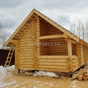 Баня в чашу 5х6 с тамбуром и внутренним крыльцом