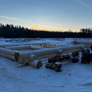 Рубим срубы из зимнего леса, производство срубов