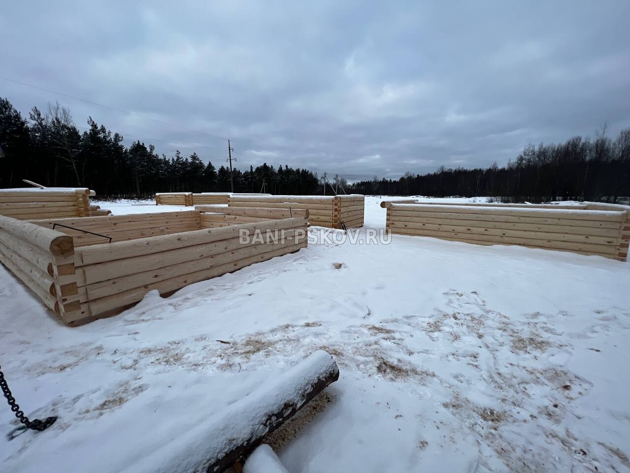 Рубим срубы из зимнего леса, производство срубов