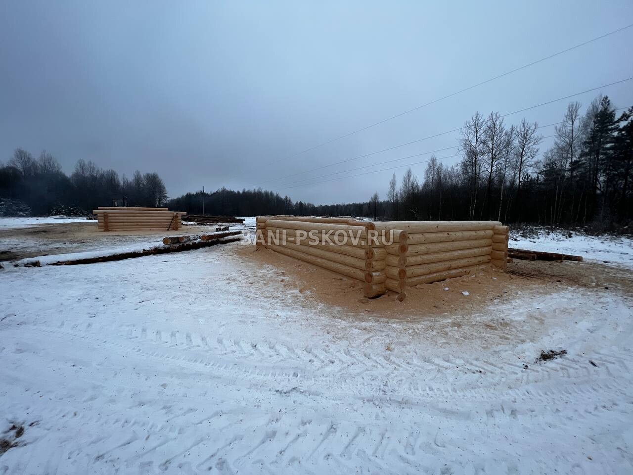 Рубим срубы из зимнего леса, производство срубов