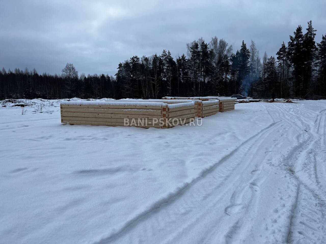 Рубим срубы из зимнего леса, производство срубов