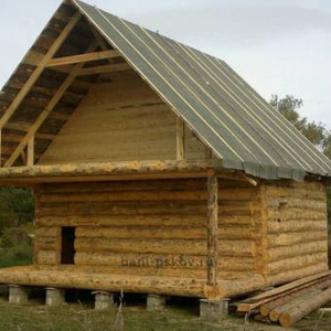 Строительство бани с выносом и мансардой